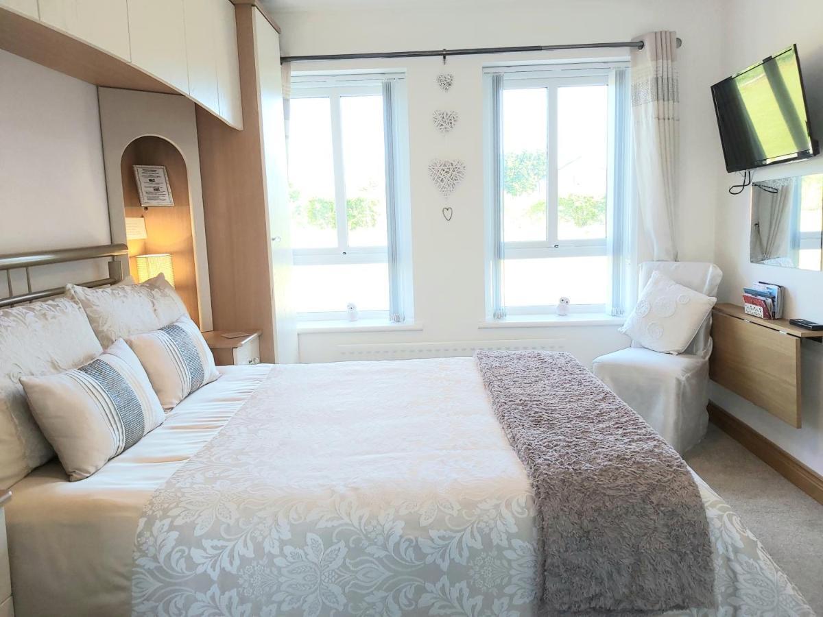 Boutique Country House Aldergrove Crumlin  Bagian luar foto