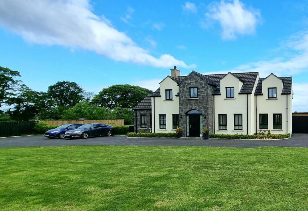 Boutique Country House Aldergrove Crumlin  Bagian luar foto