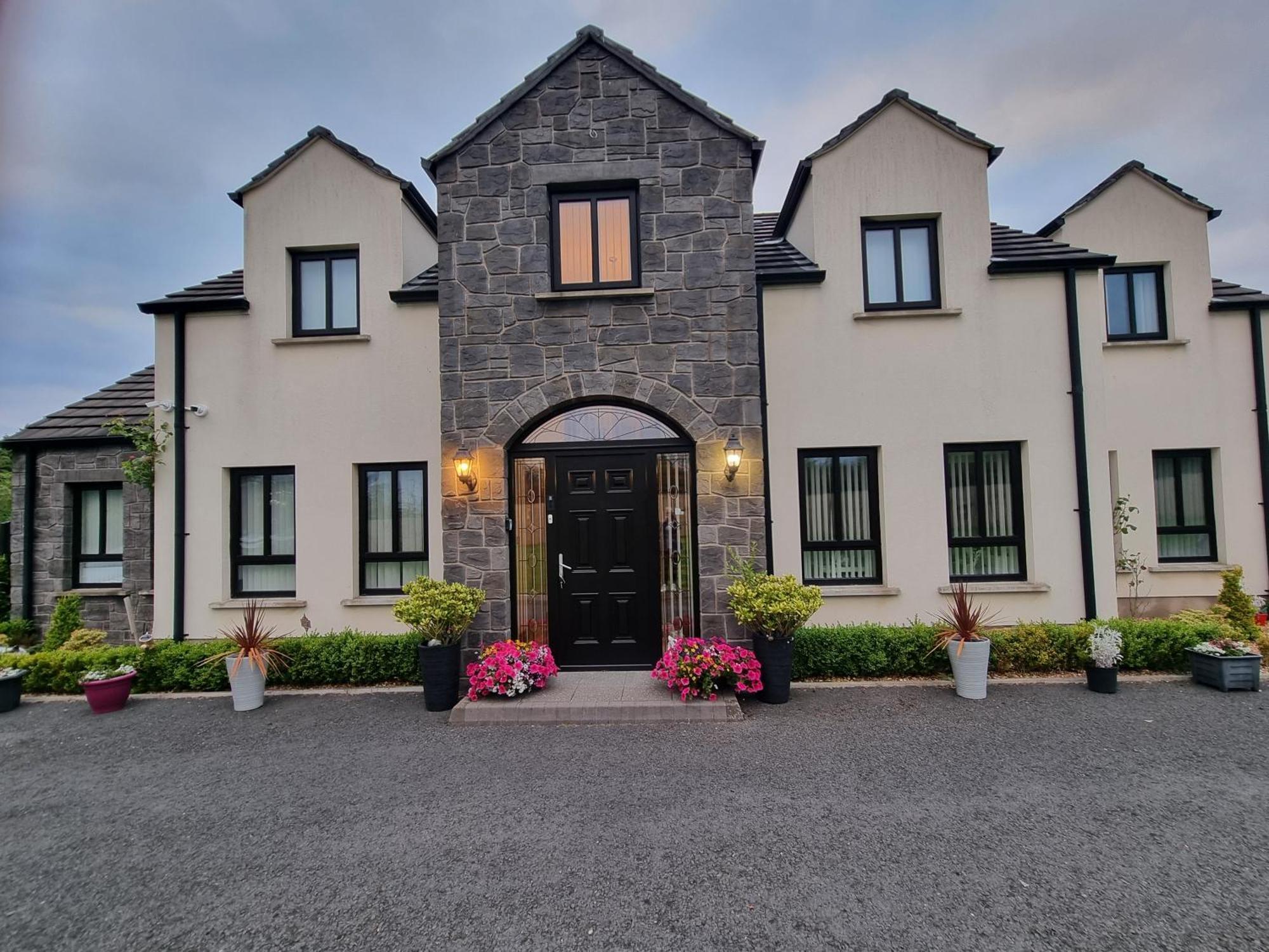 Boutique Country House Aldergrove Crumlin  Bagian luar foto